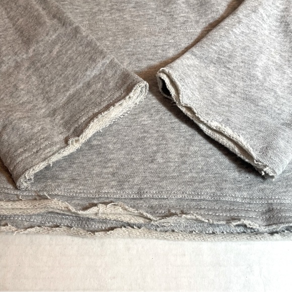 BNWT Betsey Johnson raw hem stylish flare sleeve hoodie size small PRICE FIRM - Picture 5 of 13